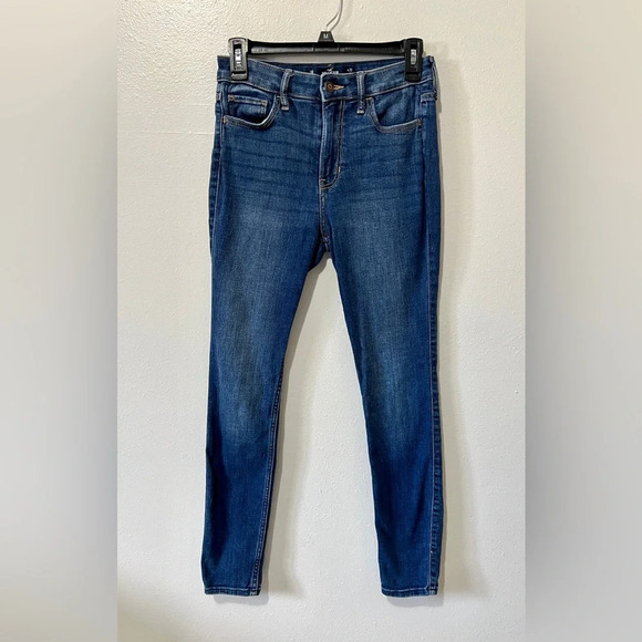 Hollister High-Rise Super Skinny Jean - 26/3R - Picture 3 of 10